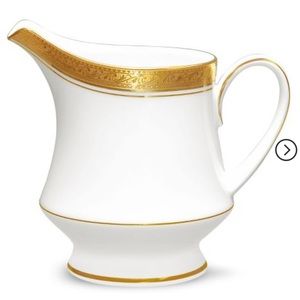 NEW: Noritake Crestwood Gold Creamer
